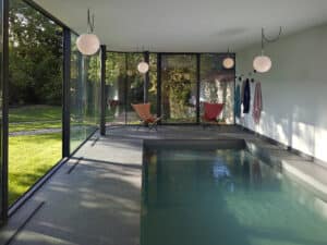 Piscine intérieure à Les Vans en Ardèche